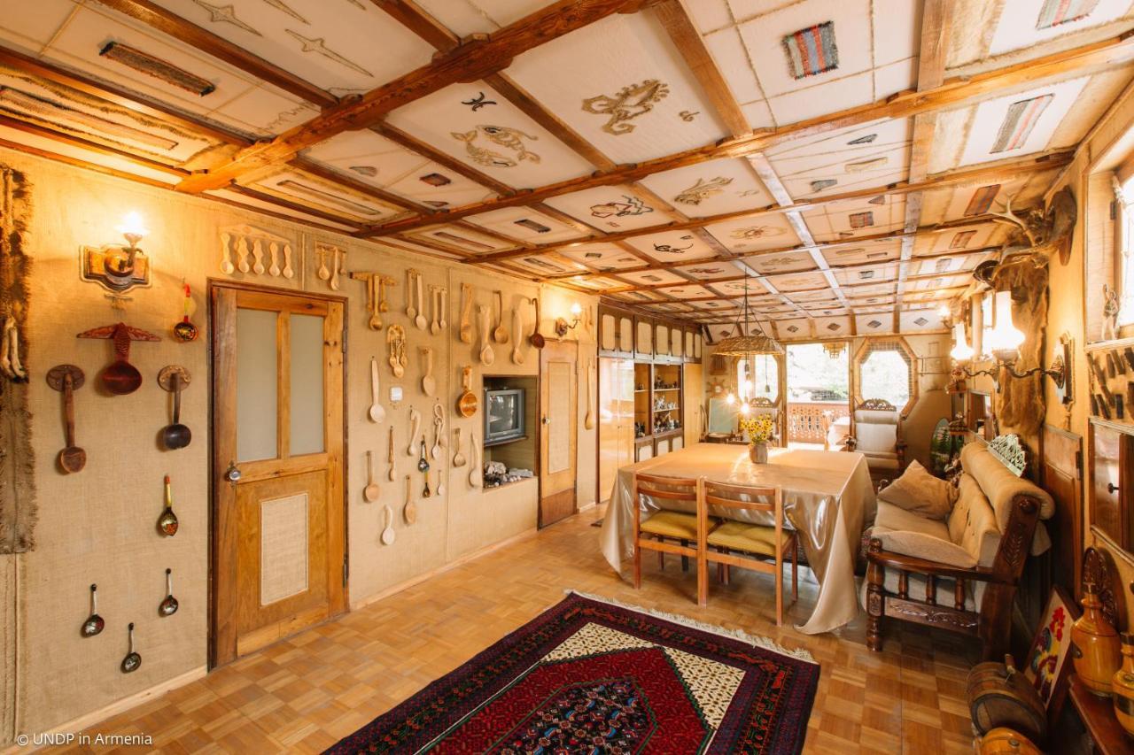 Artsiv Guesthouse Dilijan Exterior photo