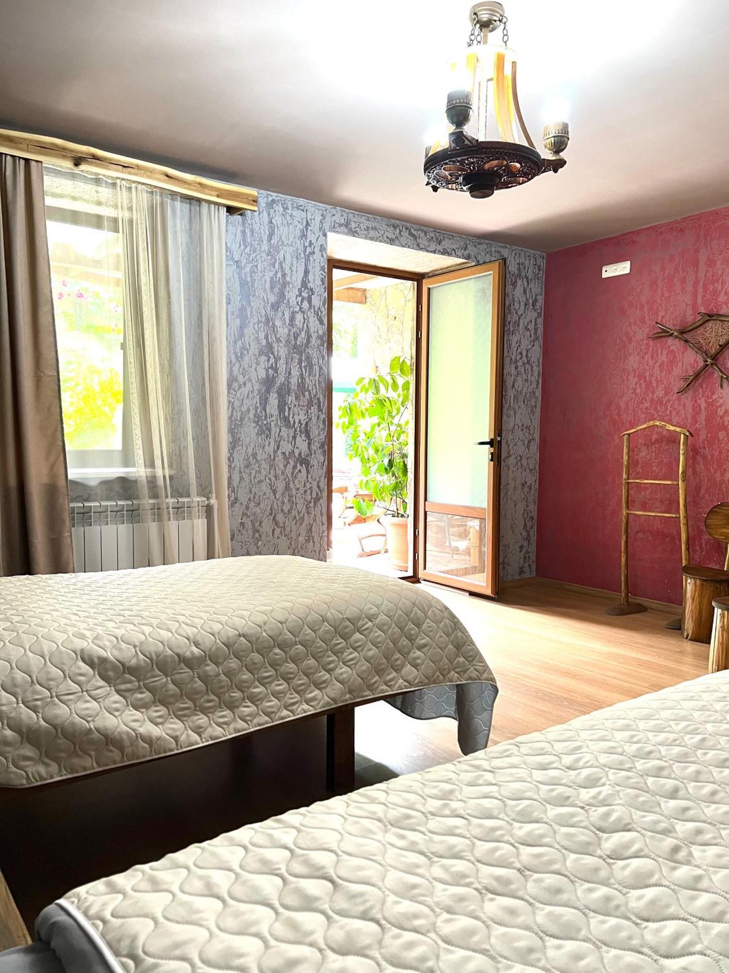 Artsiv Guesthouse Dilijan Exterior photo