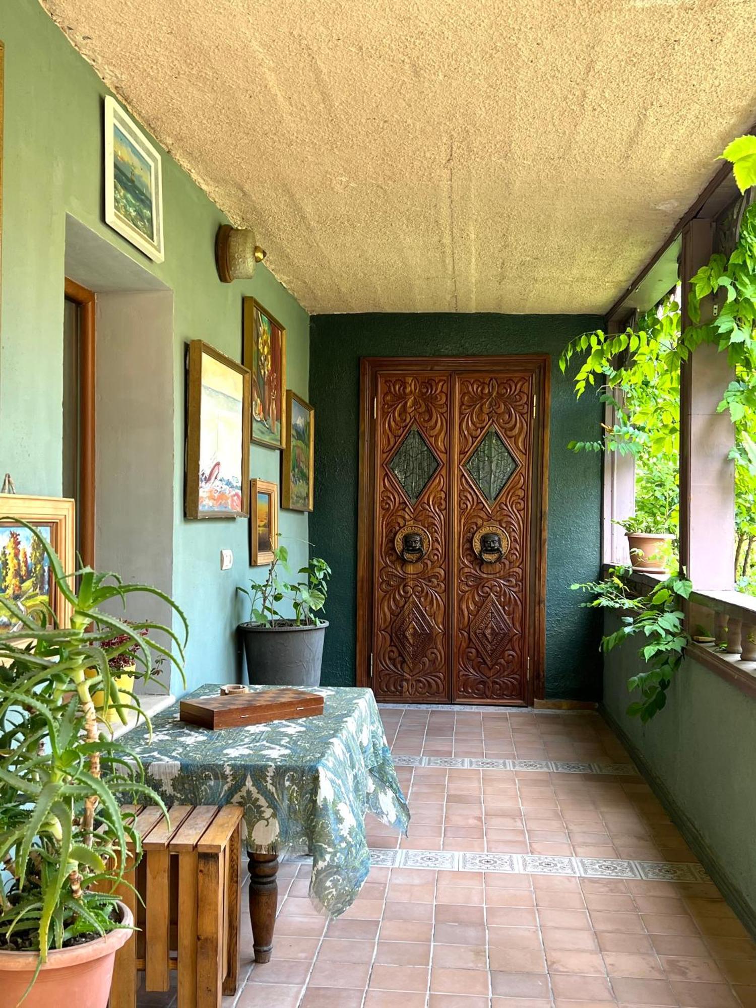 Artsiv Guesthouse Dilijan Exterior photo